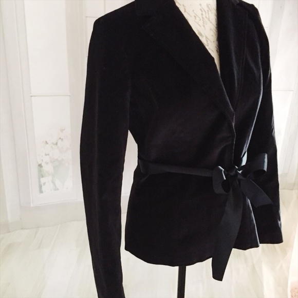 GAP Jackets & Blazers - Gap Women's 10 Black Velvet Tie Blazer
